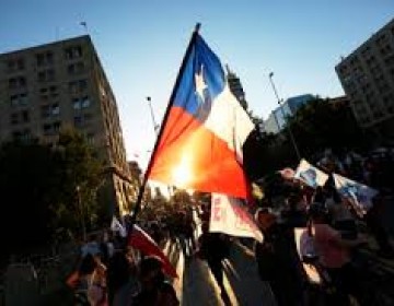 Chile aprueba por abrumadora mayor&iacute;a cambiar la Constituci&oacute;n de Pinochet
