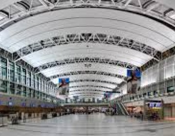 Coronavirus provoca caos en los aeropuertos de Am&eacute;rica Latina