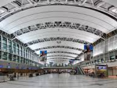 Coronavirus provoca caos en los aeropuertos de Am&eacute;rica Latina