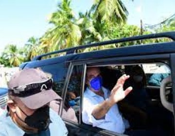 Abinader viajar&aacute; este viernes a Saman&aacute; y a Santiago