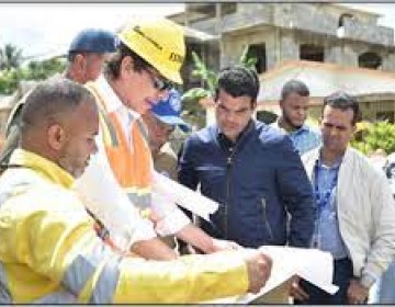 Avanzan a buen ritmo obras en provincia Duarte; director del INAPA supervisa trabajos