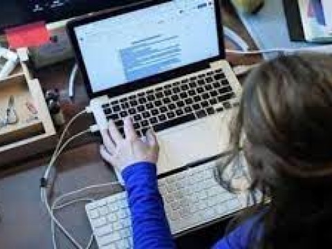 C&oacute;mo combatir la intoxicaci&oacute;n digital y evitar los peligros para la salud 
