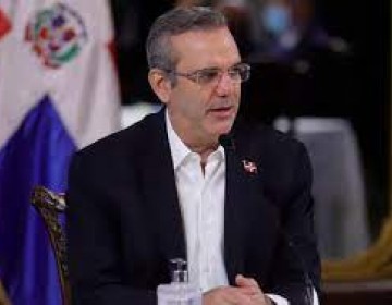 Presidente Abinader ordena crear pol&iacute;ticas estrat&eacute;gicas desarrollen turismo de salud