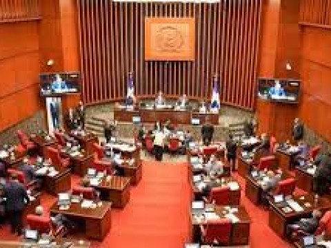 Proyectos de leyes apoyados abiertamente por Abinader y aun no son aprobados por el Congreso