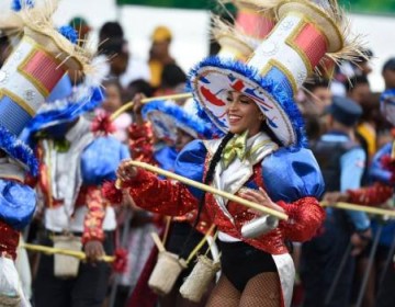 Buena asistencia, algarab&iacute;a y color estuvieron presentes en el Desfile Nacional del Carnaval 2020 