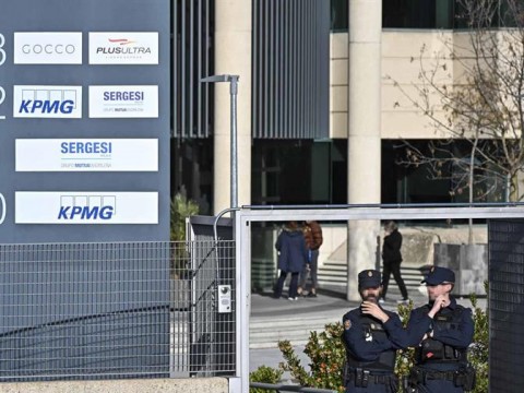 Detienen al due&ntilde;o y al CEO de aerol&iacute;nea Plus Ultra por presunto blanqueo de capitales