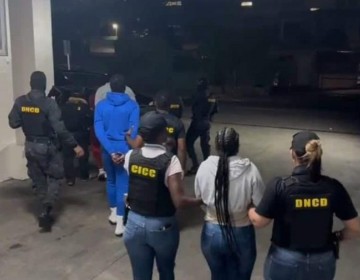 Detienen en el AILA a cuatro franceses que viajar&iacute;an juntos a Paris con droga en el est&oacute;mago