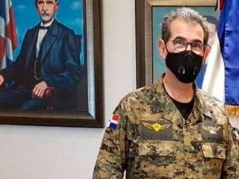 Ministro de Defensa califica de &ldquo;chismes&rdquo; los conflictos por designaci&oacute;n de jefes de seguridad
