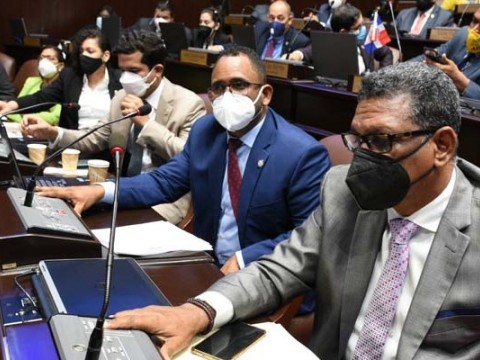 Diputados aprueban extensi&oacute;n del estado emergencia solicitado por Abinader  