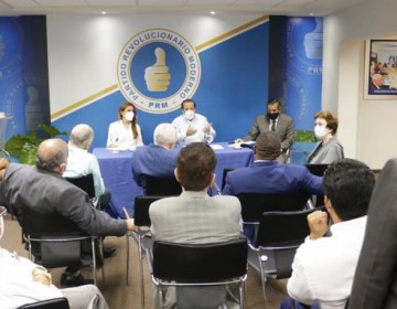 Direcci&oacute;n del PRM discute ternas para sustituir cuatro diputados