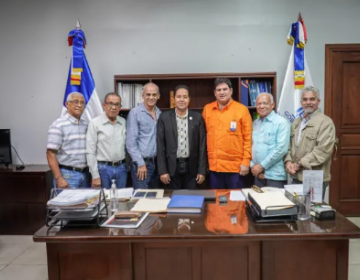 Ganader&iacute;a recibe comisi&oacute;n del Colegio Dominicano M&eacute;dicos Veterinarios