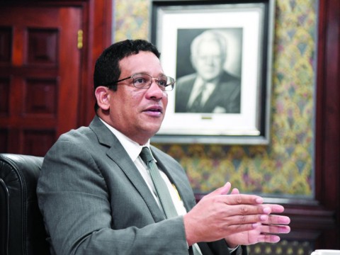 Abinader nombra a Carlos Pimentel nuevo titular de Alianzas P&uacute;blico-Privadas; seguir&aacute; en Compras de manera honor&iacute;fica
