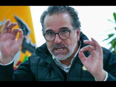 Gobierno de Ecuador despide a funcionario diplom&aacute;tico 