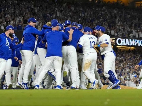 Dodgers vencen 10-5 a Mets y avanzan para enfrentar a los Yankees en la Serie Mundial