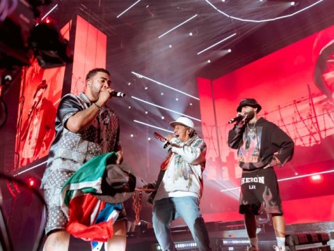Don Omar se apodera del "Baja Beach Fest" cantando "Bandolero" con Arc&aacute;ngel y Tego Calder&oacute;n