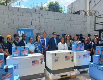 Salud P&uacute;blica recibe 160 refrigeradores para mantener cadena de fr&iacute;o en las vacunas