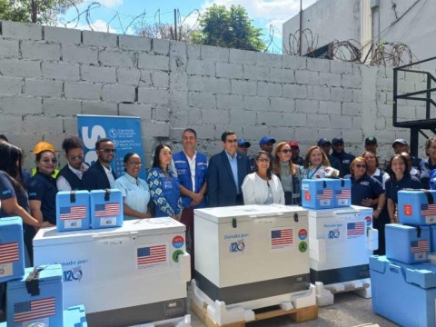 Salud P&uacute;blica recibe 160 refrigeradores para mantener cadena de fr&iacute;o en las vacunas