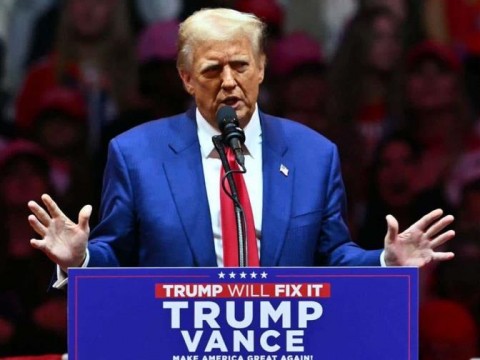 Trump, ante 20,000 personas en el Madison Square Garden: "&iexcl;Kamala est&aacute;s despedida, vete ya!"