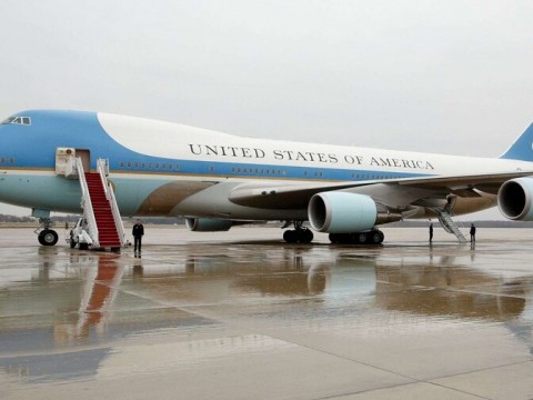  Donald Trump ordena cambiar los colores de los aviones presidenciales