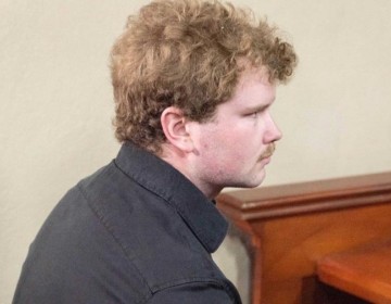 &iquest;D&oacute;nde est&aacute; el pasaporte de Joshua Steven Riibe?