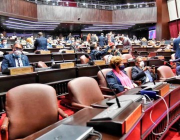 Diputados aprueban en primera lectura proyecto que crea Empresa Generadora de Electricidad Punta Catalina