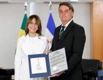 Brasil y Dominicana firman acuerdo de exenci&oacute;n de visas de turismo y negocios