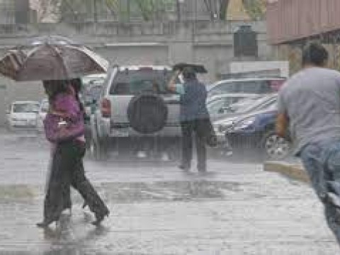 Siguen las lluvias este viernes; hay seis provincias en alerta