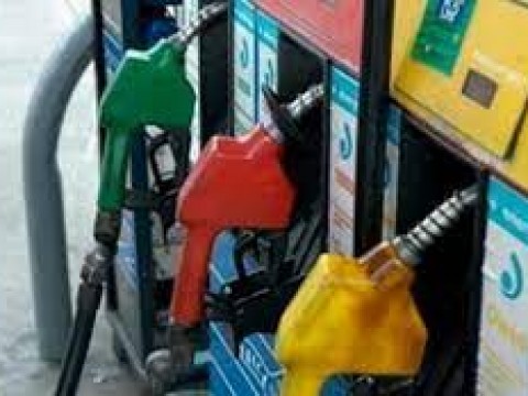 Gobierno aumenta precios de combustibles; gasolina premium costar&aacute; RD$265.80