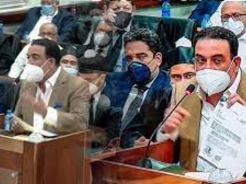  Juan Alexis Medina S&aacute;nchez: Dice Contralor&iacute;a le niega documentos