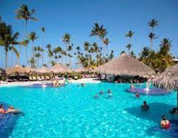No exigir&aacute;n tarjeta de vacunaci&oacute;n en hoteles ni para ingresar al pa&iacute;s