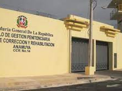 Muere una persona&nbsp;y dos resultan heridas durante una ri&ntilde;a ocurrida en la c&aacute;rcel Hig&uuml;ey