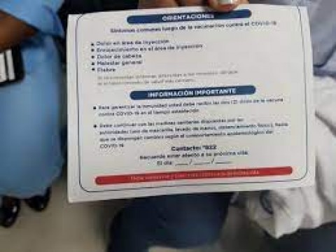 Aplazan recurso contra tarjeta de vacuna