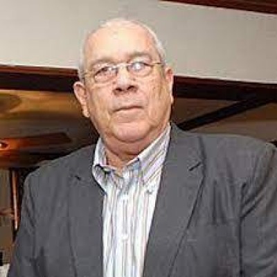 Un poquito para atr&aacute;s, por favor