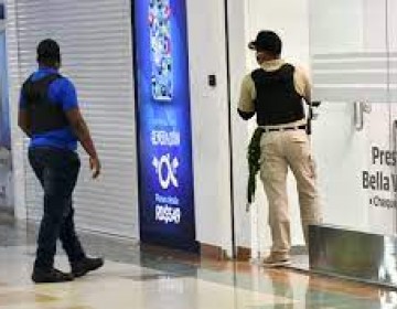 Allanan financiera en Bella Vista Mall