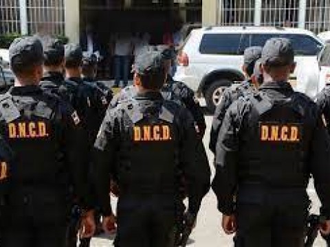 Operaci&oacute;n Larva: Hay por lo menos seis dominicanos, un peruano y cuatro colombianos
