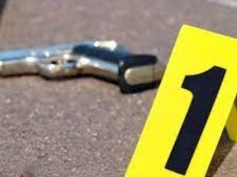 Asimilado de la Polic&iacute;a mata presunto delincuente en el sector Los Mina