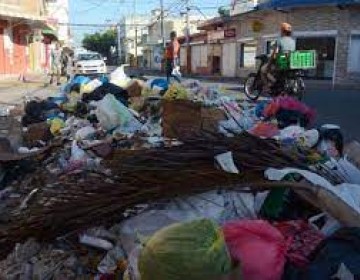 Manuel Jim&eacute;nez: Mafia impide recoger basura SDE