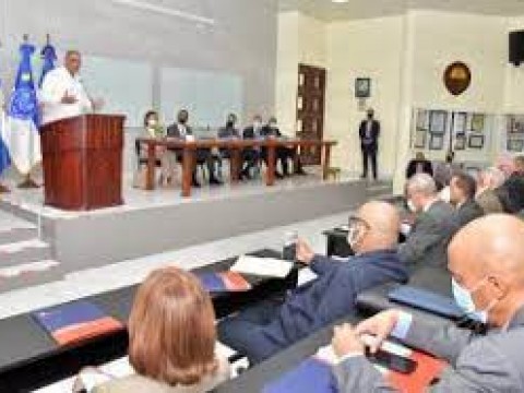 Ministro de Interior advierte tomar&aacute;n las medidas necesarias para preservar la soberan&iacute;a nacional