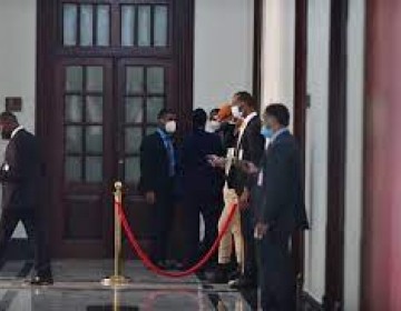 Presidente Abinader se re&uacute;ne por segunda vez &ldquo;a puertas cerradas&rdquo; con el liderazgo nacional para tratar situaci&oacute;n haitiana 