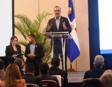 Luis Abinader quiere que &ldquo;el desgraciado &aacute;cido del diablo&rdquo; desaparezca de la Rep&uacute;blica Dominicana
