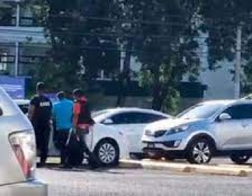 Dejan en libertad a hombres apresados en banco