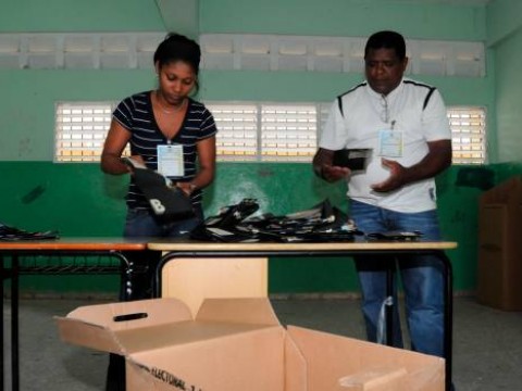 Dominicanos en Espa&ntilde;a no podr&aacute;n votar en las elecciones presidenciales de mayo por Coronavirus 