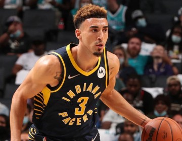 Chris Duarte aporta 15 tantos al triunfo Pacers