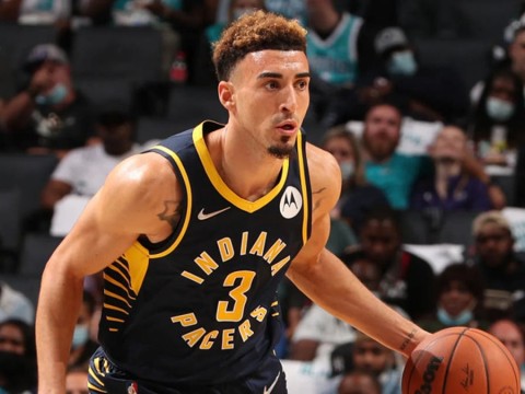 Chris Duarte aporta 15 tantos al triunfo Pacers