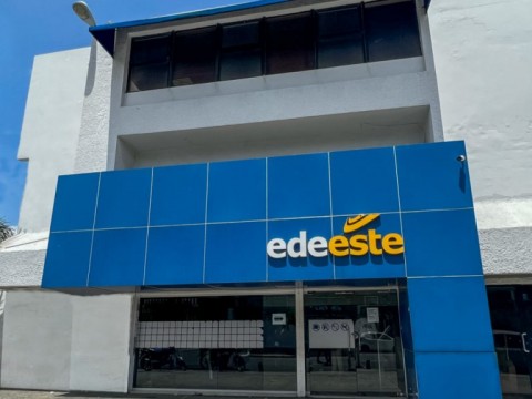  Edeeste recomienda evitar volar chichiguas en zonas cableadas y no usar equipos electr&oacute;nicos mientras est&aacute;n siendo cargado