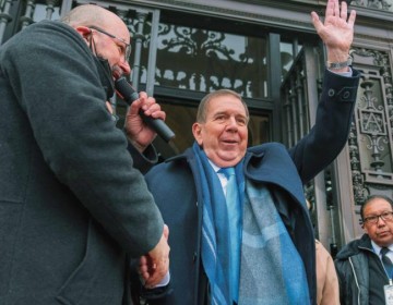 Edmundo Gonz&aacute;lez visita el pa&iacute;s como antesala a su vuelta a Venezuela ma&ntilde;ana