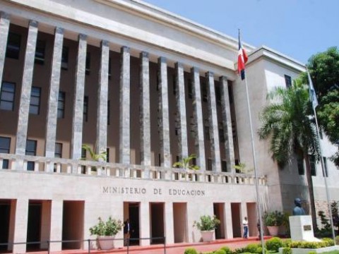 Educaci&oacute;n desmiente informaci&oacute;n sobre extender a&ntilde;o escolar hasta diciembre