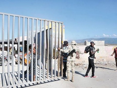 Inician comercio binacional en frontera con Hait&iacute;
