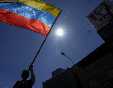 Biden extiende por 18 meses el permiso migratorio TPS para unos 600,000 venezolanos