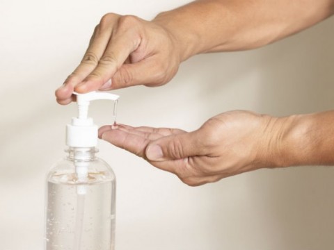 C&aacute;rcel espa&ntilde;ola retira gel antibacterial porque reclusas lo usaban para fabricar bebidas alcoh&oacute;licas